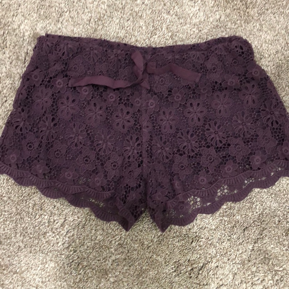 Cute Floral Shorts. Purple. Medium.